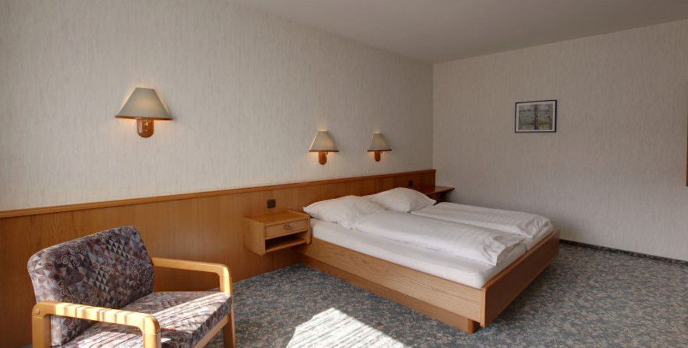 Hotel Restaurant Zum Jaegerheim Wendeburg المظهر الخارجي الصورة